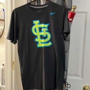 Nike St. Louis cardinals T-shirt child small.